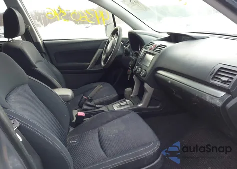 2015 Subaru Forester 2.5I Premium z USA, uszkodzony, nr VIN JF2SJADC7FH439594